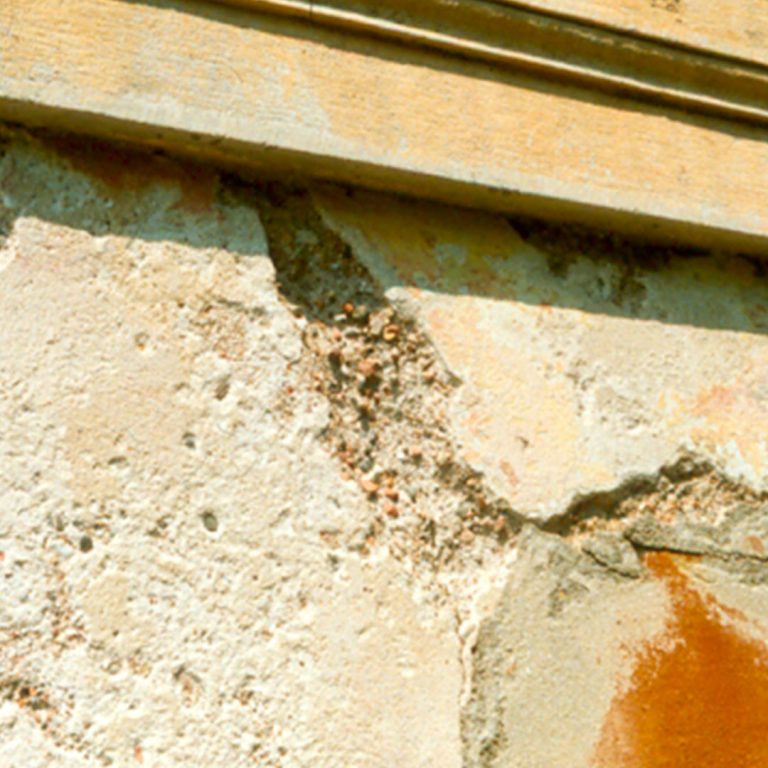 Distacco-intonaci_img1